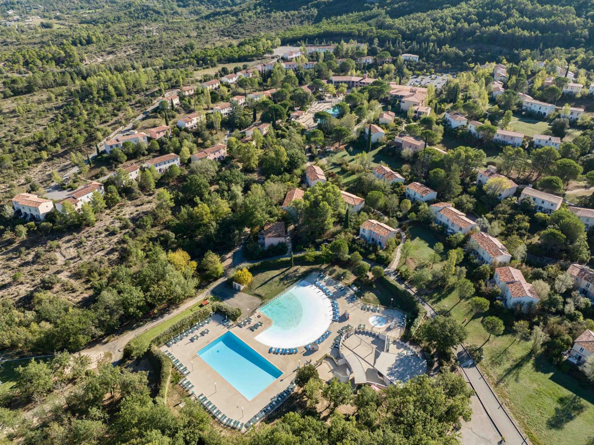 Village Pierre & Vacances Le Rouret Гропьер Экстерьер фото