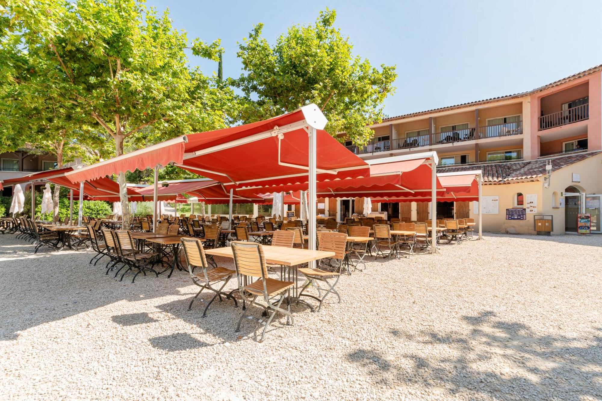 Village Pierre & Vacances Le Rouret Гропьер Экстерьер фото